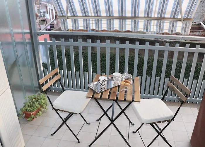 La Formica Apartment *